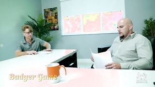 Perverz anyukák és a főnök hardcore bréje