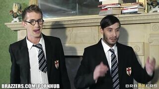 Tarra White a szenvedélyes sulis cafka