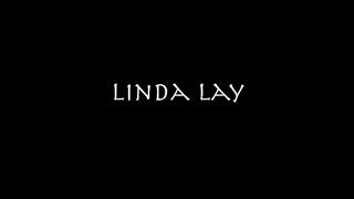 Linda imádja a hímvesszőt verni