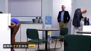 Brazzers - Osa Lovely a céda barna milf