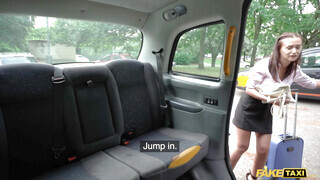 Fake Taxi - Gina Ferocious a vadító csöcsös tinédzser