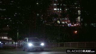 BlackedRaw - Avery Christy barna ürgével kúr