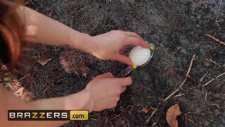 Brazzers - Quinn Wilde a szabadban imád kufircolni