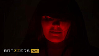 Brazzers - Krissy Lynn a szőrös nunis milf