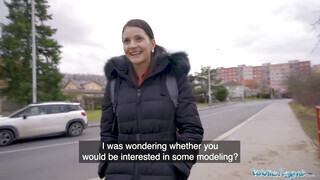 Public Agent - Tiny Tina rábukik a gigászi faszra
