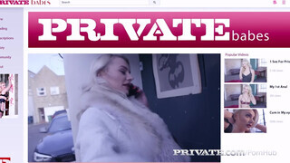 Private.com - A gigászi mellű Elizabetha Romanova rábukik a farokra