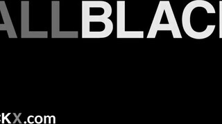 AllBlackX - Cecilia Lion a csábos szőrös bulkeszos tinédzser
