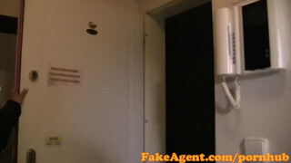 FakeAgent - bárban felszedett csajszika castingon