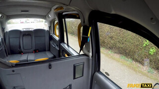 Fake Taxi - Ava Austen fenékbe reszelve