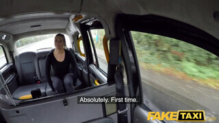 Fake Taxi - Nikky Dream termetes didkós szöszi