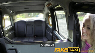 FakeTaxi - vékony bige vadító csizmában