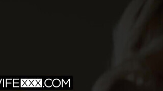 HotwifeXXX - Natalia Queen imádja a gigászi kukacot