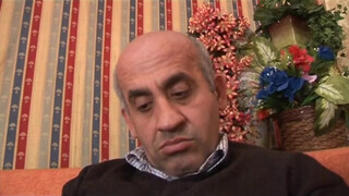 Idős krapek faszára rácuppan a fiatal pipi