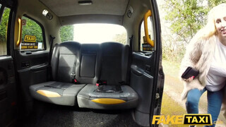 Fake Taxi - Méretes tőgyes világos szőke megkefélve