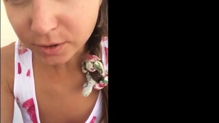 LosConsoladores - Gina Gerson és egy másik maca