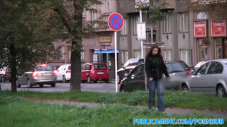 PublicAgent - Óriás didkós cseh szuka