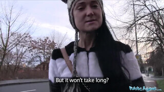 Public Agent - aranyos orosz csajszika az utcáról