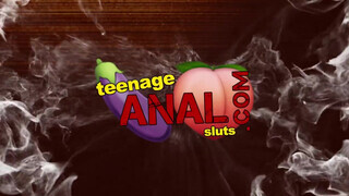 ANALIZED - April seggbe és pinába is kéri