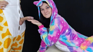 Kate Koss - Cosplayes gádzsi hímtagot szop