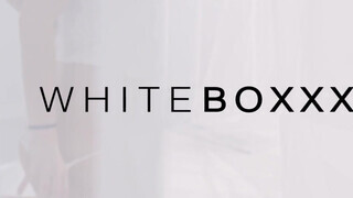 WHITEBOXXX - cuki vörös lány beleül a gigászi faszba