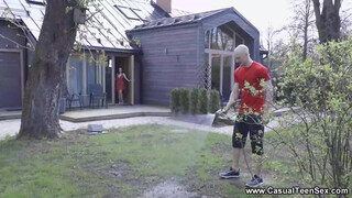Casual Porno - rojtos pinájú fiatal nőci