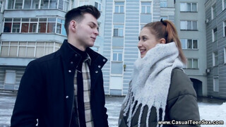 Casual Zsenge Szex - Iris Kiss Kiss a cuki kicsike orosz tinédzser
