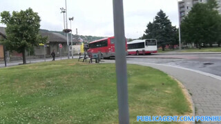 PublicAgent - Lulu Jung a hippi nőci