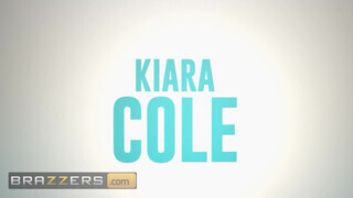 Brazzers - Kiara Cole és Charli Phoenix édeshármasban hancuroznak