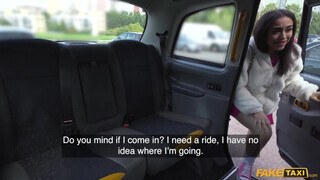 Fake Taxi - Vékony gigantikus keblű latin amerikai pipi