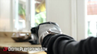 Digital Playground - Alina Lopez kinyalva és megkúrelva