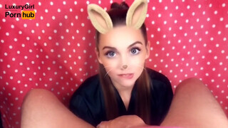 Luxury Girl kiveri a cerkát