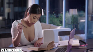 VIXEN - Jade Kush a vadító ázsiai csajszi