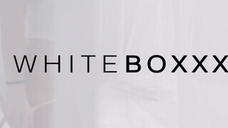 WhiteBoxxx - Vinna Reed a fullos cseh nőci