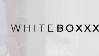 WHITEBOXXX - Anie Darling édeshármasban kupakol