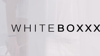 WHITEBOXXX - Zsenge szuka játszik a puncijával