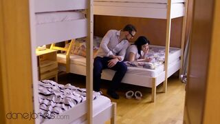 Lady Dee forró zsenge kalandja erőszakos akcióval