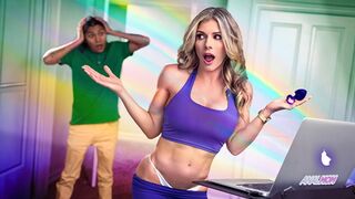 Cory Chase termetes popókáját a nevelő tini cerka megdugja