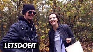 Gigászi kannás barna hajú német maca felvétel a gigászi kombiban vad baszásra