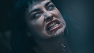 Szenvedélyes Kék Hajú Punk Gádzsi Átváltozása - Jewelz Blu a Parasited Csatornán Vadul Mag Numb-bal