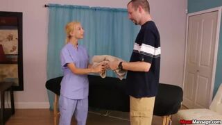 Világos Szőke zsenge brutális boldog befejezést kínál ügyfelének a Nookiesnál